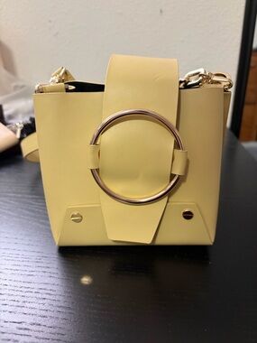 Yuzefi Yellow Leather Circle-Accent Crossbody Bag